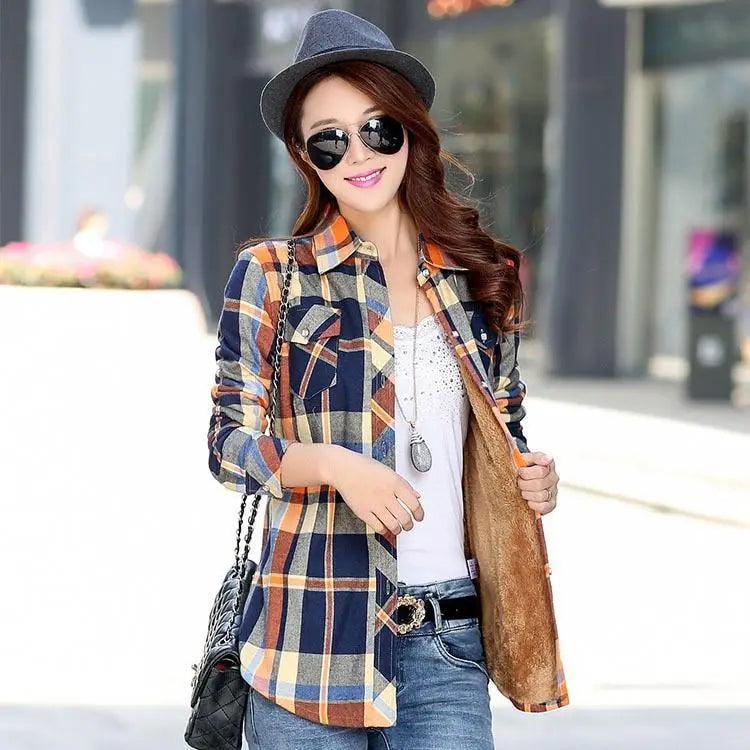 Women's Thick Plaid Shirt Jacket