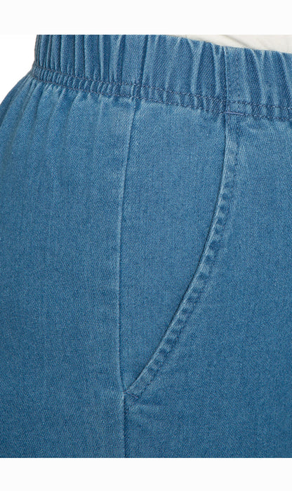 Women's Stretch Denim Capri Pants