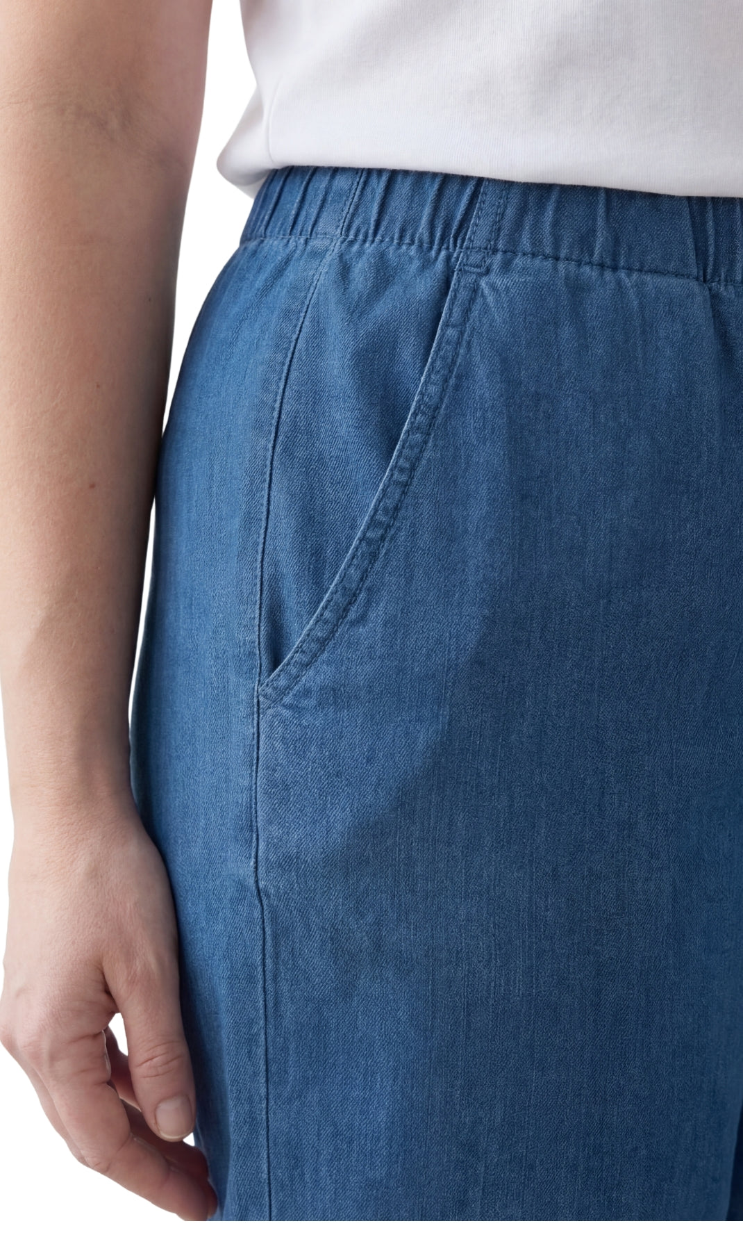 Women's Pull-On Denim & Twill Shorts, Stretch Waist