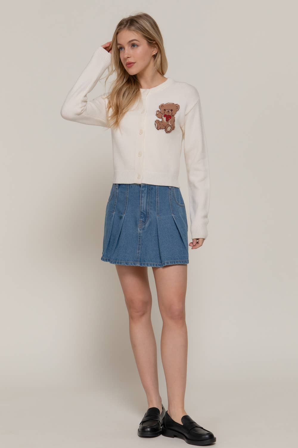 Women's Teddy Bear Embroidered Round Neck Cardigan