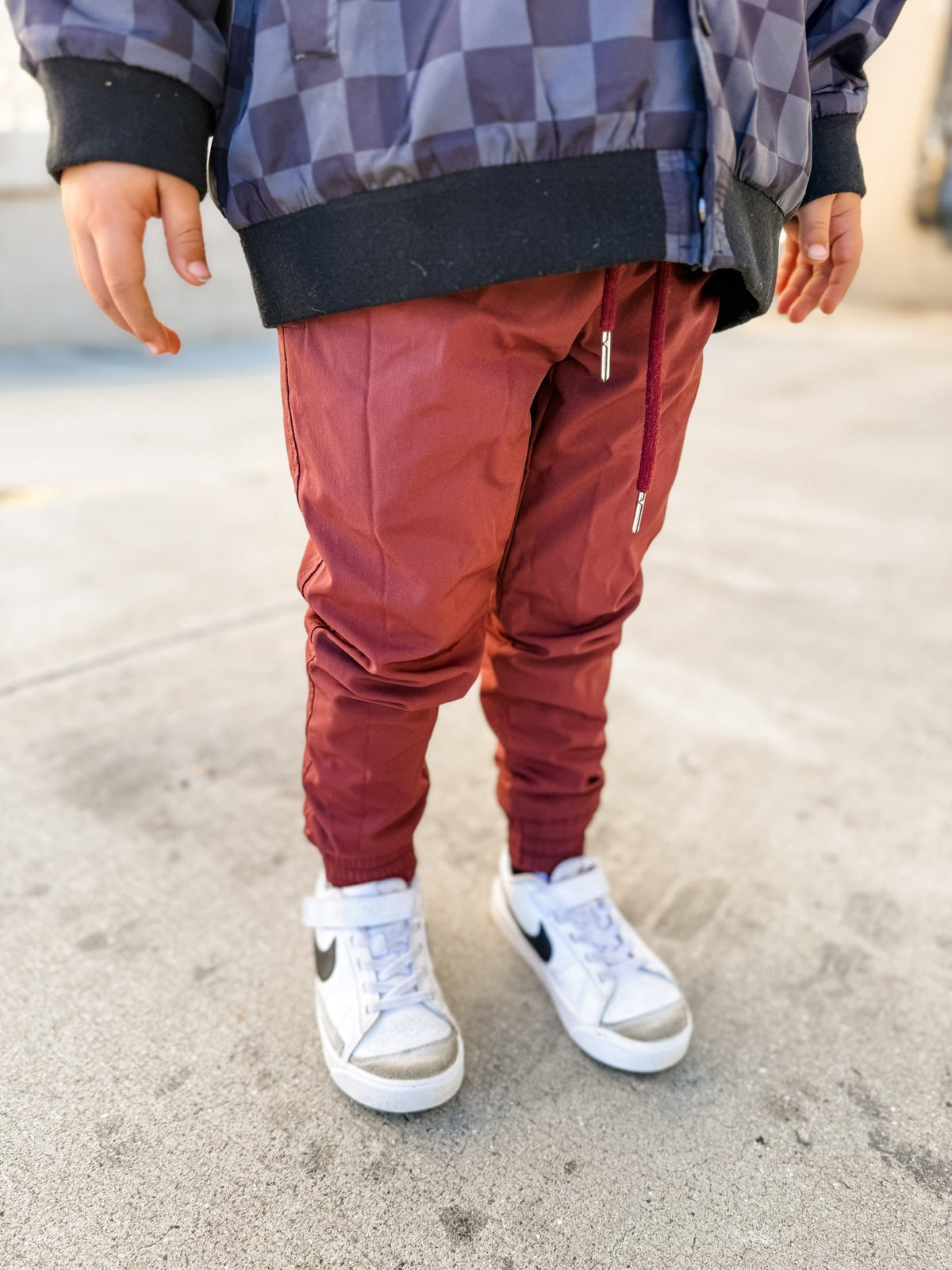 Veteran Slim Fit Jogger – Crimson