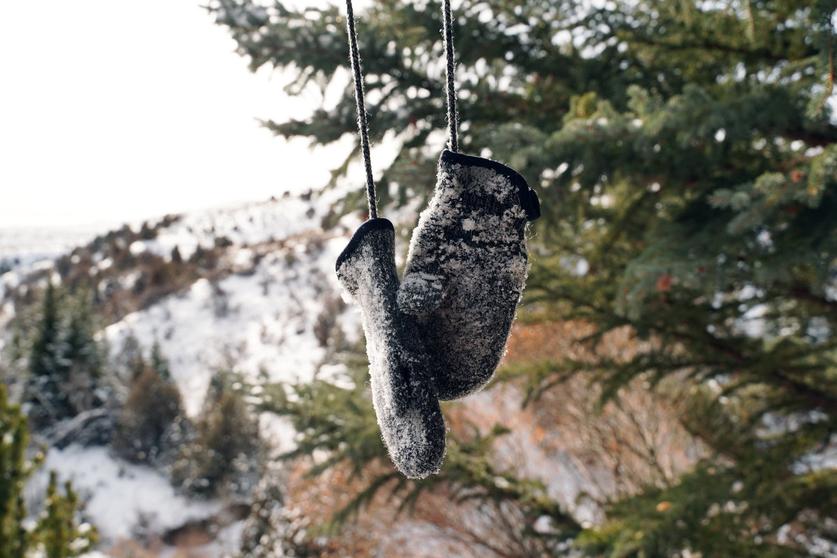 100% Virgin Wool Mittens for Babies & Kids, with Thumbs & String