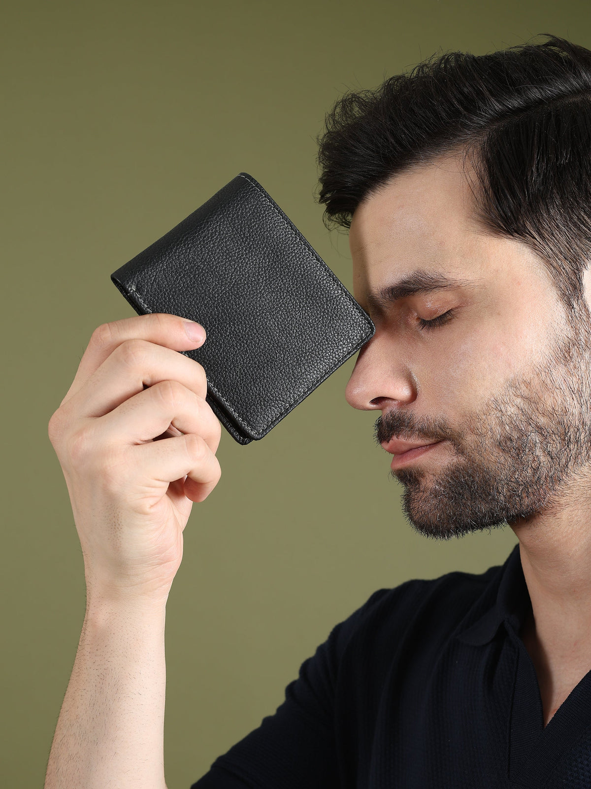 Men's Black Textured Leather Wallet