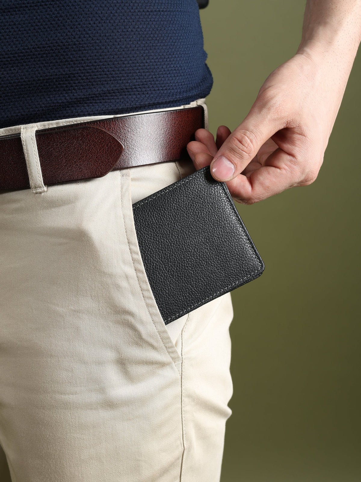 Men's Black Textured Leather Wallet