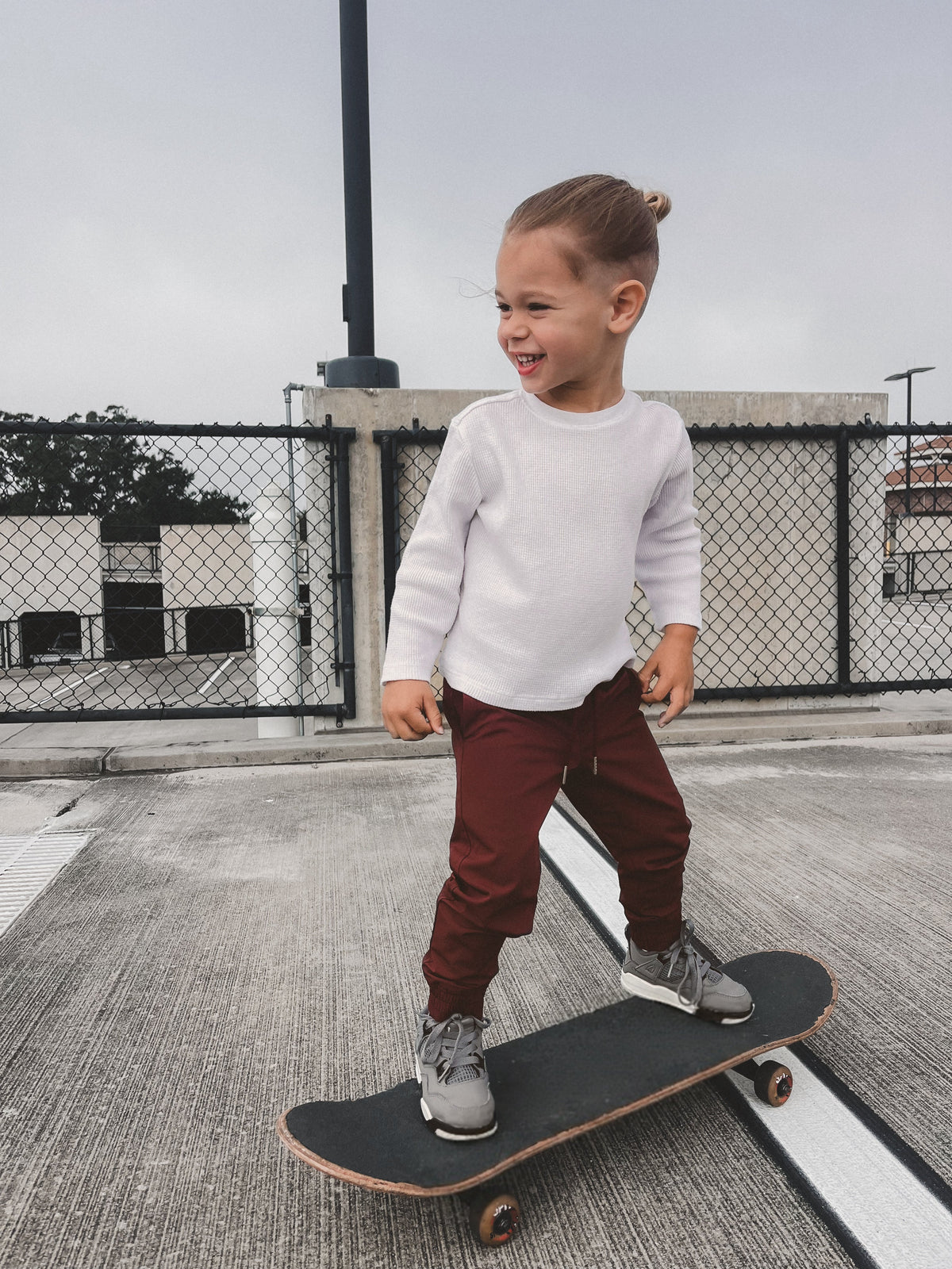 Veteran Slim Fit Jogger – Crimson