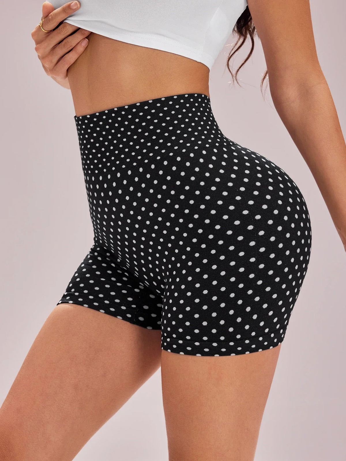 Women's High-Waist Seamless Yoga Shorts, Black