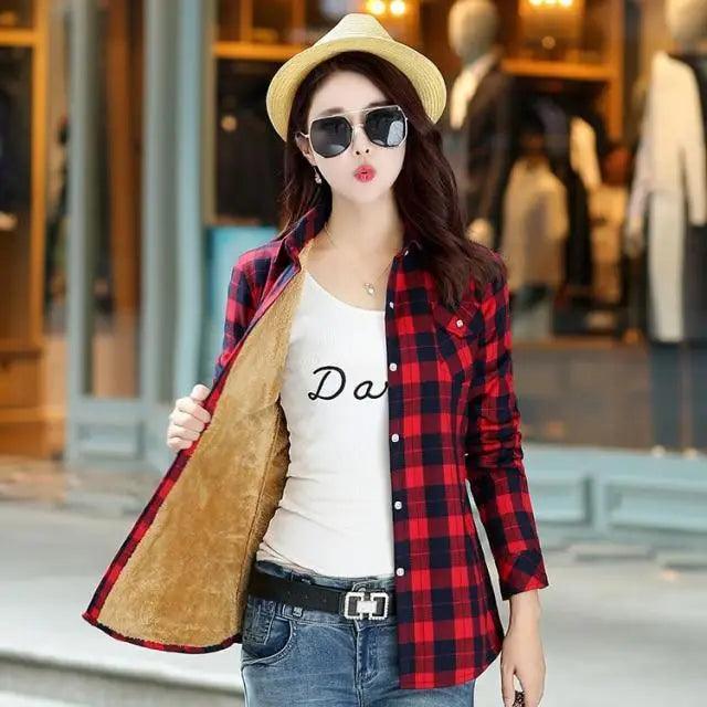 Women's Thick Plaid Shirt Jacket